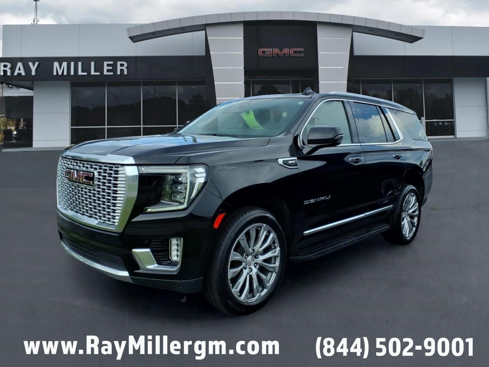 2022 GMC Yukon Denali in Onyx Black — front three-quarter view